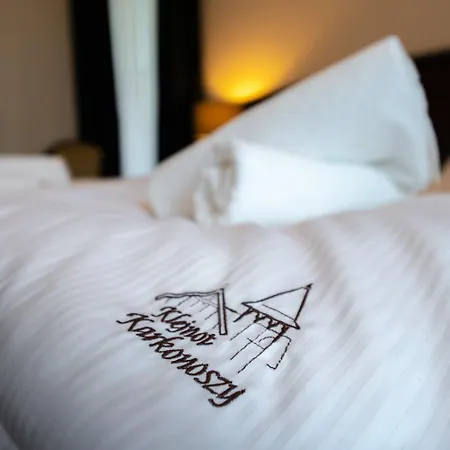 Klejnot Karkonoszy 스클라르스카포렘바