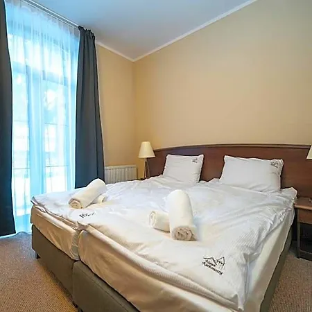 Klejnot Karkonoszy Frühstückspension 3*